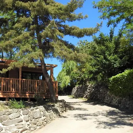 Campsite Cosy Avec Terrasse Pour 6 Personnes - Api-1-52-521 *