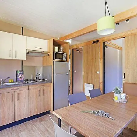 Cosy Avec Terrasse Pour 6 Personnes - Api-1-52-521 Campsite *