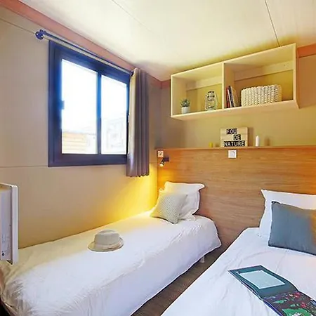 Cosy Avec Terrasse Pour 6 Personnes - Api-1-52-521 Darbres