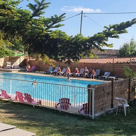 Campingplatz Cosy Avec Terrasse Pour 6 Personnes - Api-1-52-521