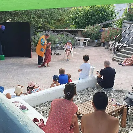 Cosy Avec Terrasse Pour 6 Personnes - Api-1-52-521 *
