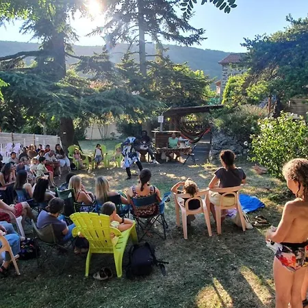 Campsite Cosy Avec Terrasse Pour 6 Personnes - Api-1-52-521 Darbres