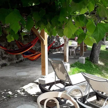 Cosy Avec Terrasse Pour 6 Personnes - Api-1-52-521 * Darbres