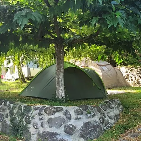 Campsite Cosy Avec Terrasse Pour 6 Personnes - Api-1-52-521 Darbres